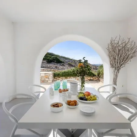 וילה Thea Paros, Turquoise, Private Pool פארוס